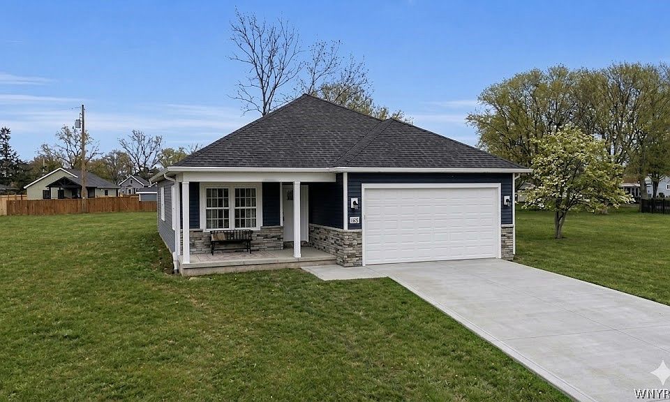 1st image of 165 Gary Ln