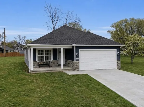 165 Gary Ln, Buffalo, NY 14227