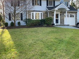 7 Edgewood Rd, Chatham, NJ 07928