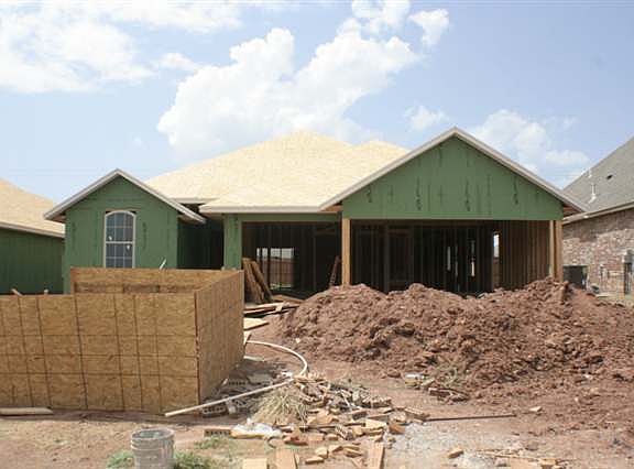 2nd image of 2215 SE Edinburough