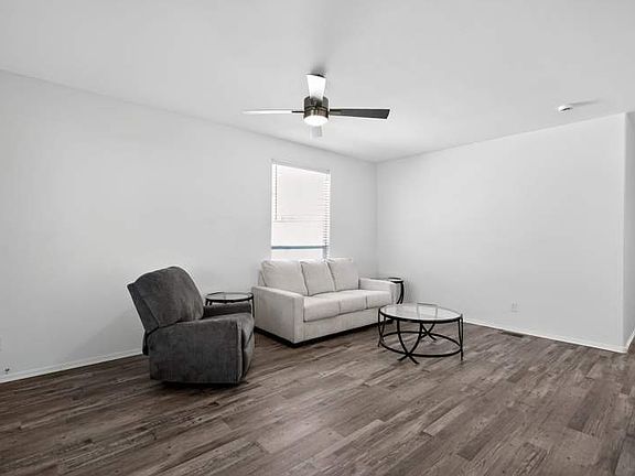 4th image of 4470 E Vegas Valley Dr #112