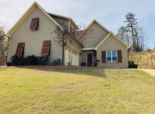 818 Tuscan Ridge Dr, Oxford, MS 38655