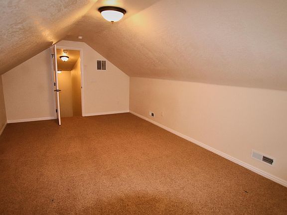 Upstairs Bonus Room
