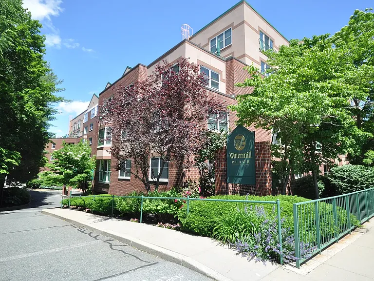 1 Watermill Pl #306 — Photo 29