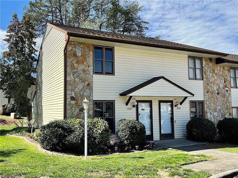 1st image of 1030 Rock Knoll Ct