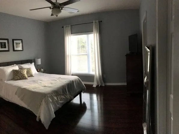 616 Raphael Pl, Charlotte, NC 28205