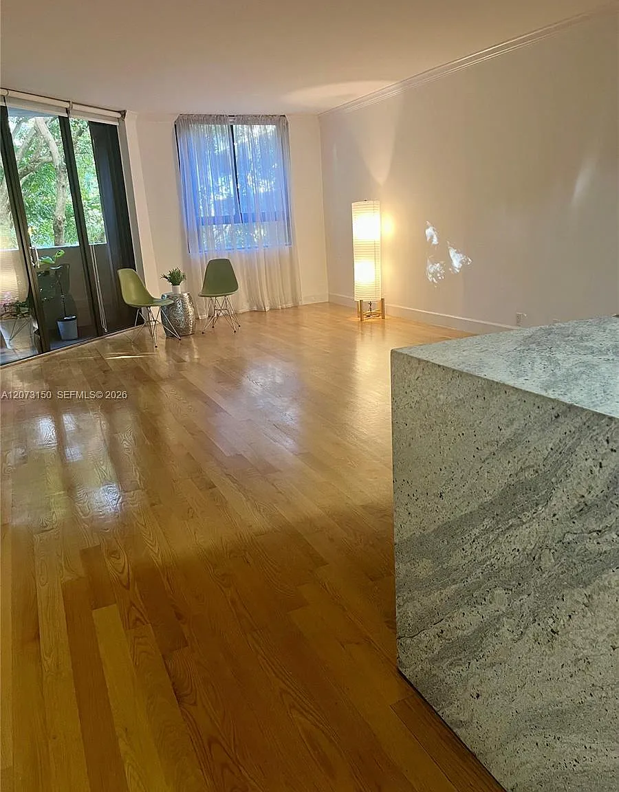 Key Colony No 4 Condo — Photo 2
