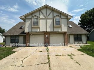 900 NW 36th Street Ter, Blue Springs, MO 64015