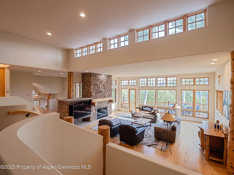 40 Maple Ridge Ln — Photo 9