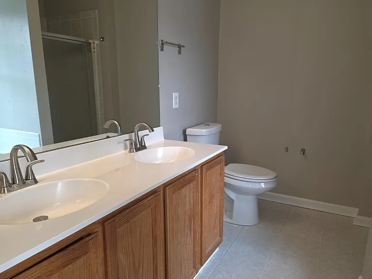 218 Eisenhower Ct — Photo 11