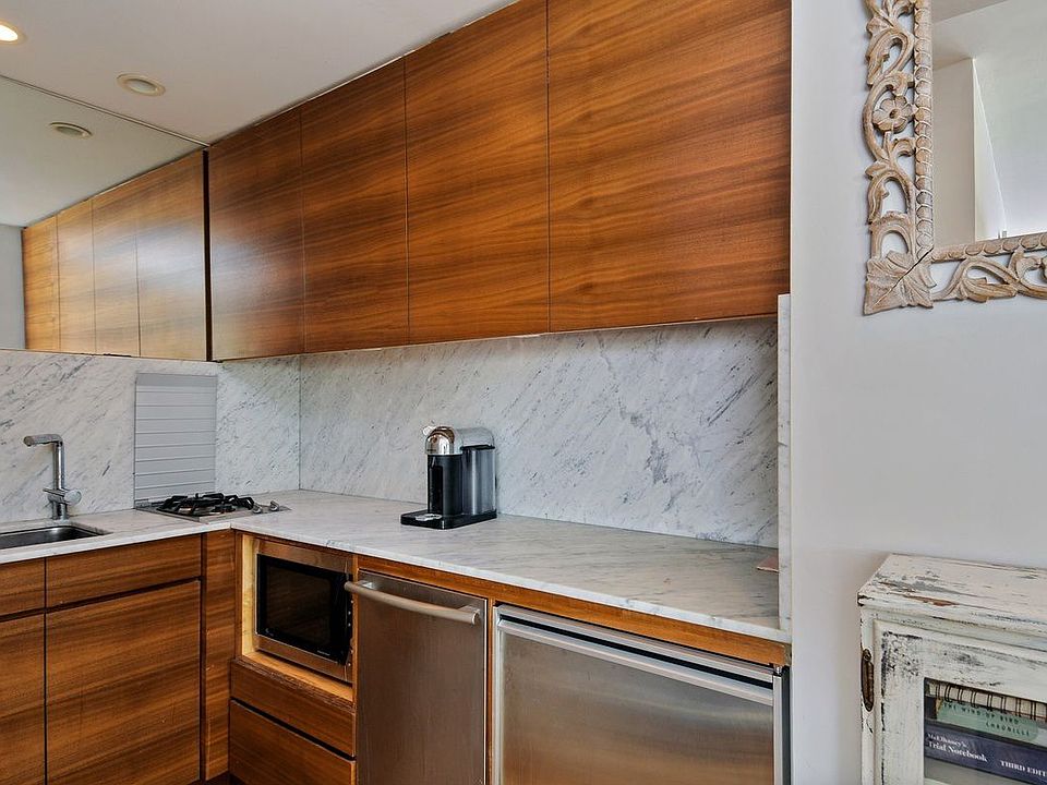 2nd image of 14 Horatio St APT 7-K