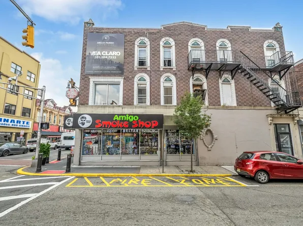 4419 Bergenline Avenue image 3 of 14