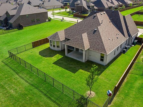 3rd image of 7712 River Park Dr