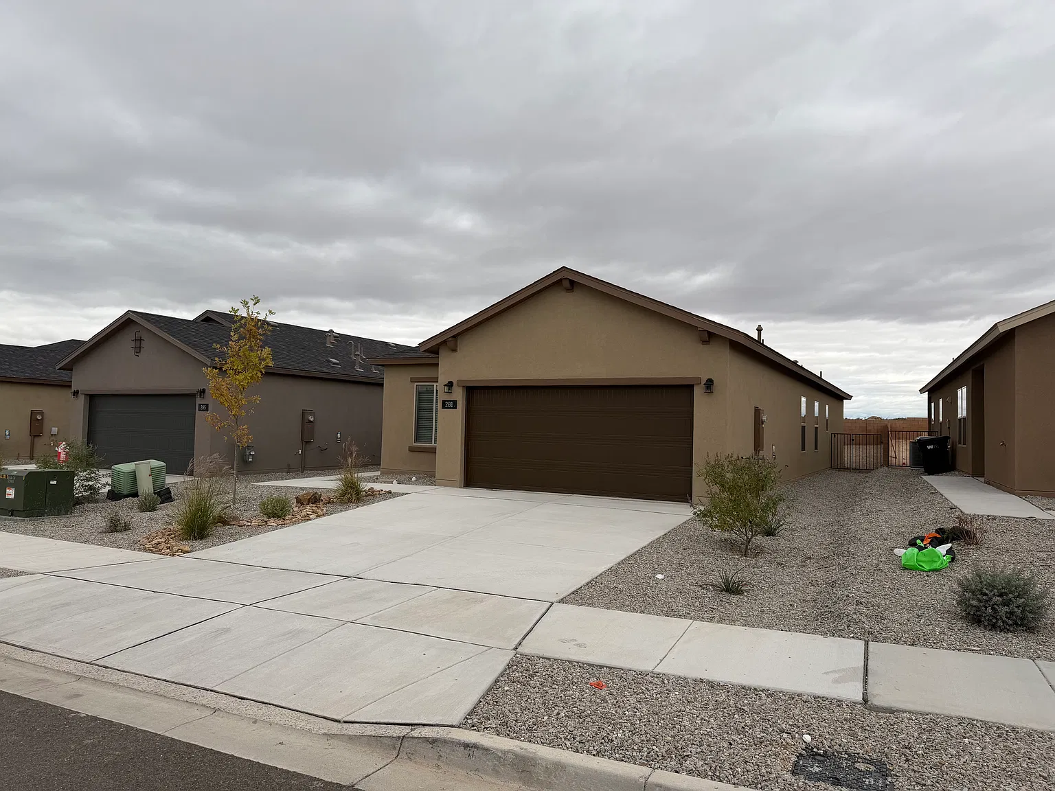4 bed, 1537 sqft, $2,295 — Photo 2