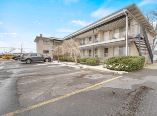 3934 Howe Rd #5, Wayne, MI 48184