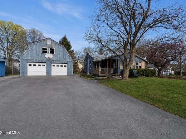 42 Indiana Avenue, Queensbury, NY 12804