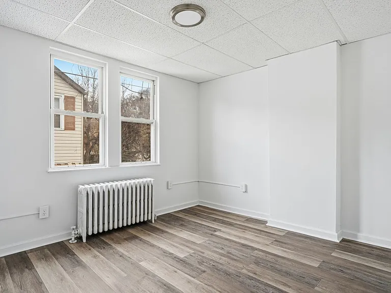 126 W 9th Ave — Photo 18