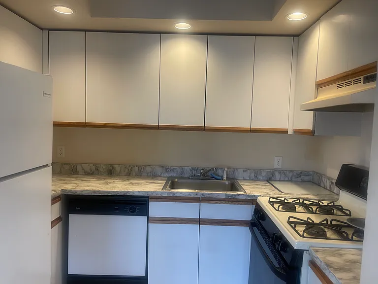 338 President St #3 — Photo 6