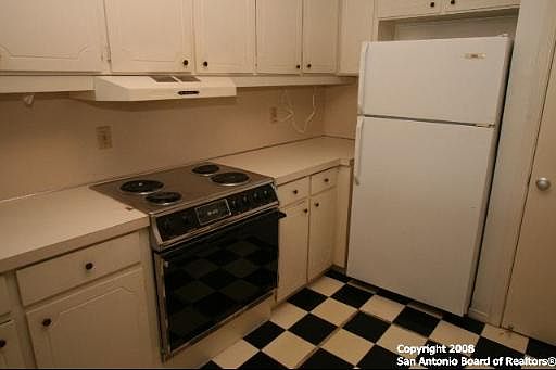 3rd image of 7709 BROADWAY #213B
