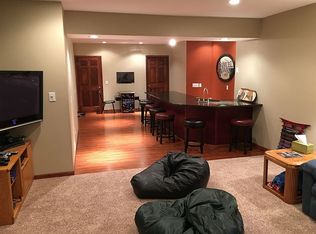 14 Deerwood Ct, Mankato, MN 56003