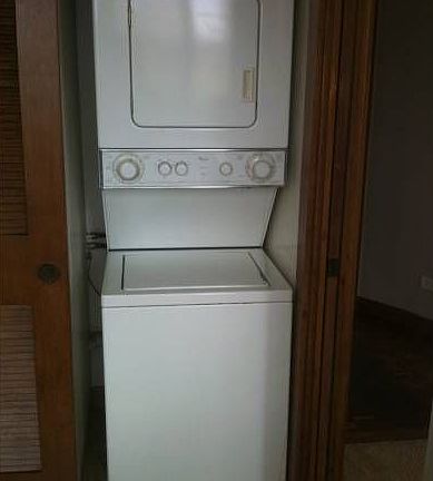 Washer/Dryer in Unit