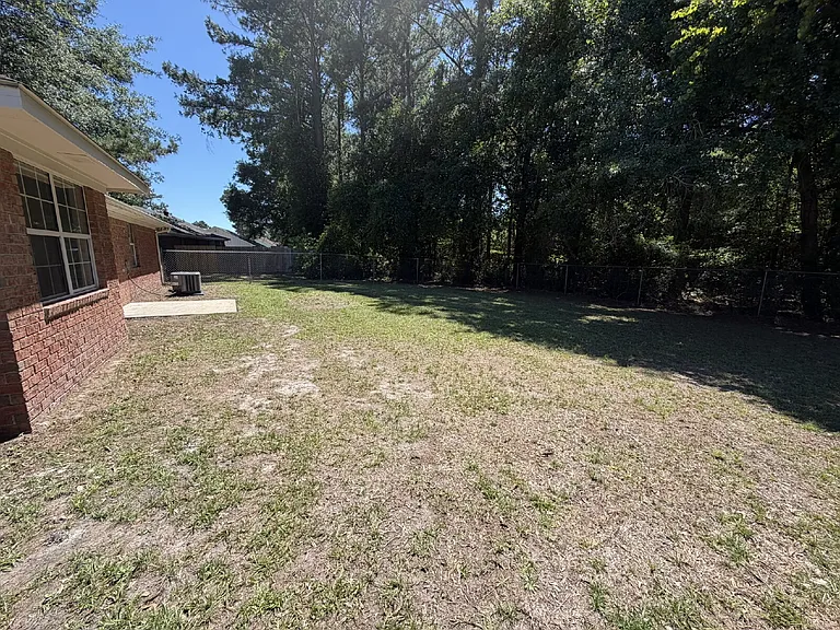 150 NE Jamey Ln — Photo 14