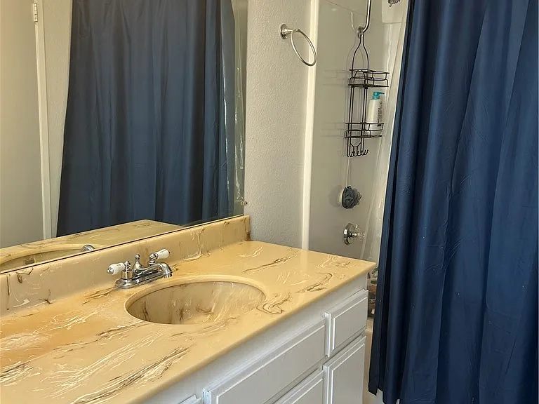 11300 Foothill Blvd #19 — Photo 29