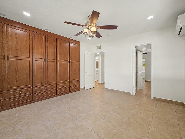 6138 N 15th Ave — Photo 15