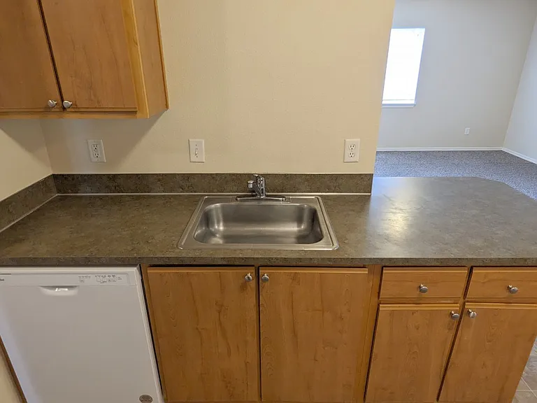 Wellesley Park Apartments — Photo 145