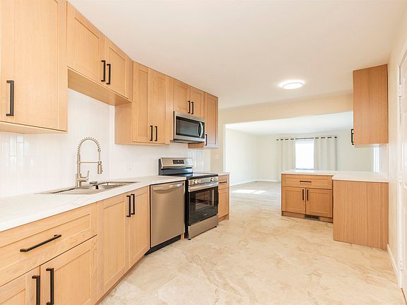 5th image of 2644 Prescott Dr