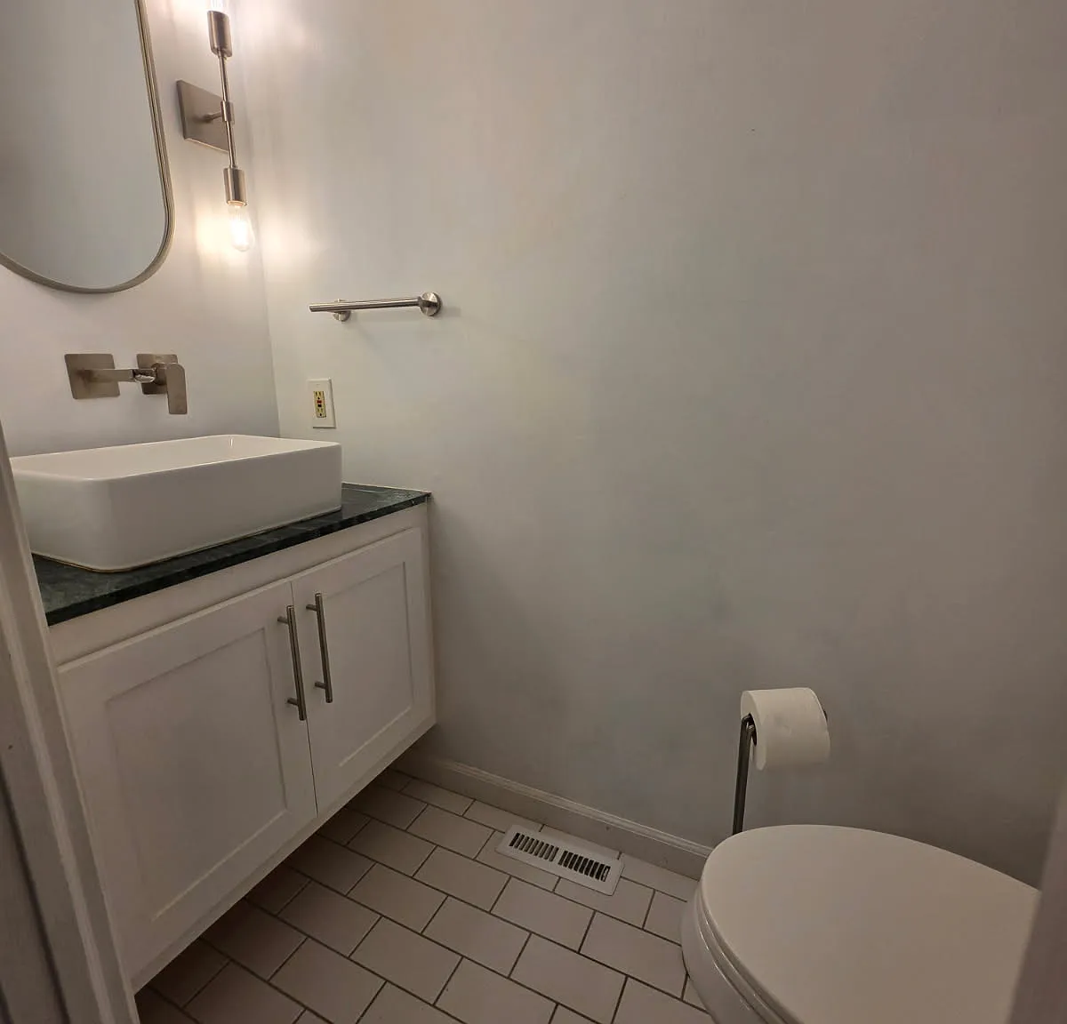 2 bed, 2.5 bath, 1925 sqft, $2,125 — Photo 4