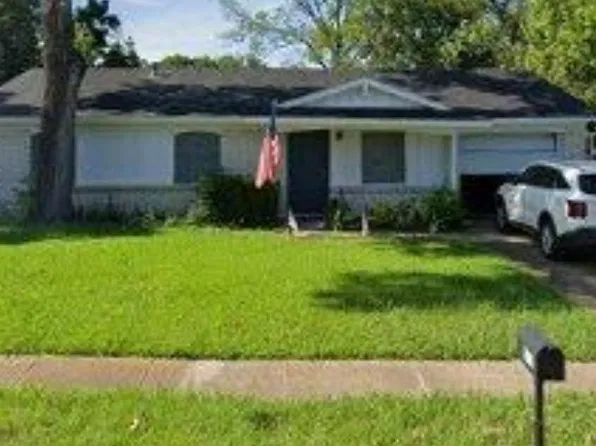 15115 Oakwood Ln, Balch Springs, TX 75180