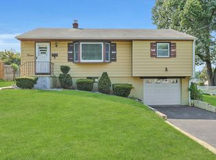 12 Malone Ave, Garnerville, NY 10923