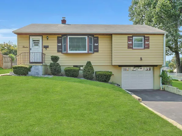 12 Malone Avenue, Garnerville, NY 10923