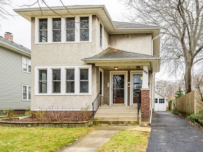 1104 N Ash St, Waukegan, IL, 60085