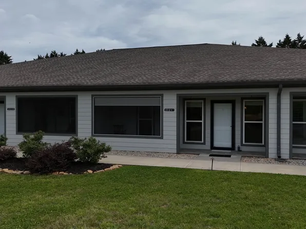 212 Old Clarkesville Mill Rd #C, Clarkesville, GA 30523