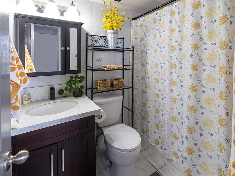 2440 Date St #702 — Photo 8