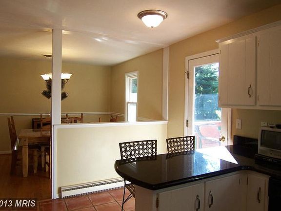 5th image of 3301 Bluebird Ct