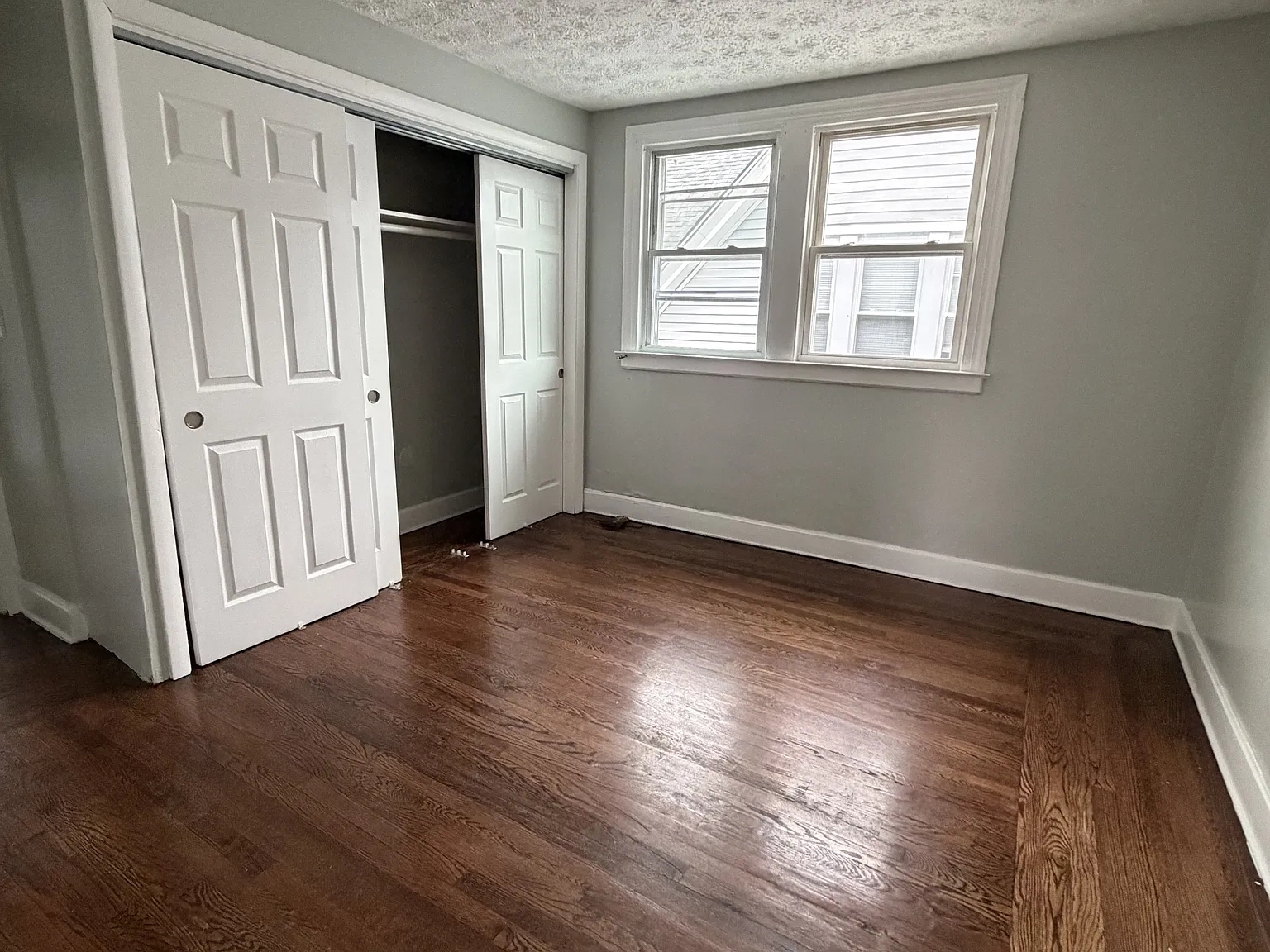 3 bed, 1082 sqft, $1,775 — Photo 2