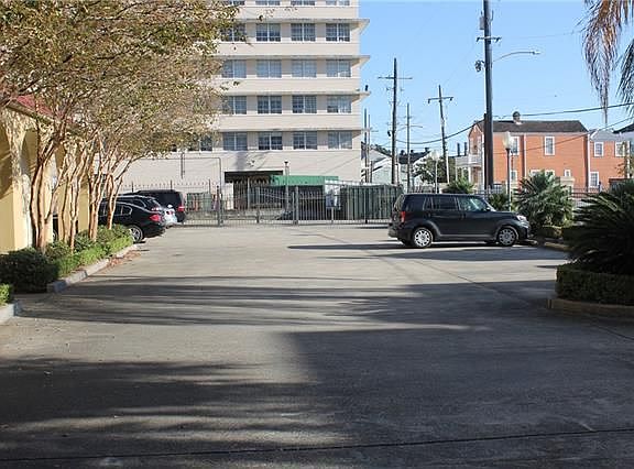 2nd image of 1224 Saint Charles Ave APT 318