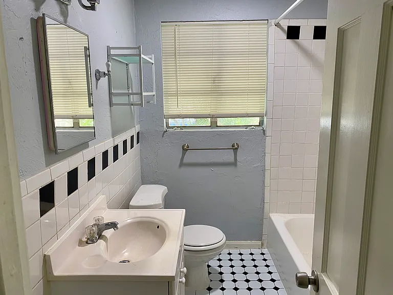 5953 Lewis St #1 — Photo 12