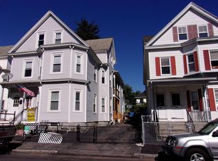 110 Pleasant St, Lowell, MA 01852
