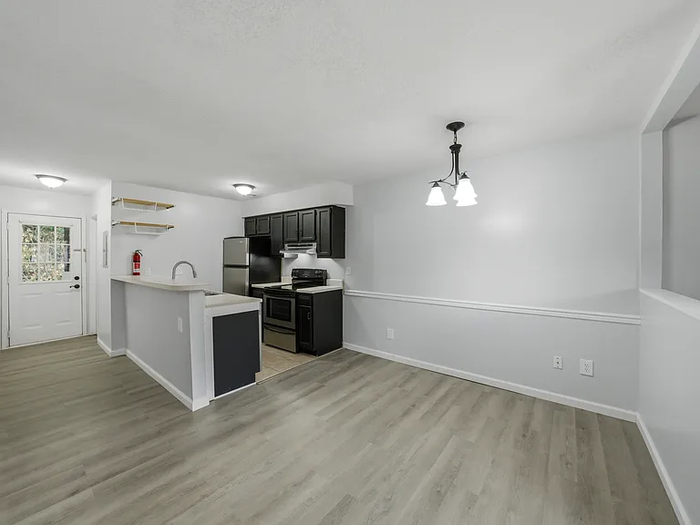 4433 Townhouse Way — Photo 3