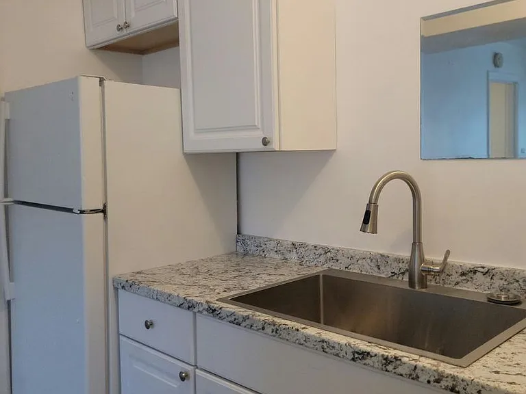 331 Bryan Avenue — Photo 8