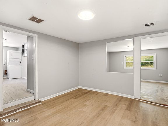 5th image of 517 Newtons Corner Road