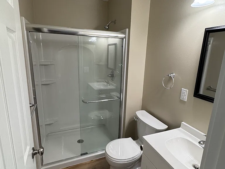 238 N Bleckley Dr — Photo 10
