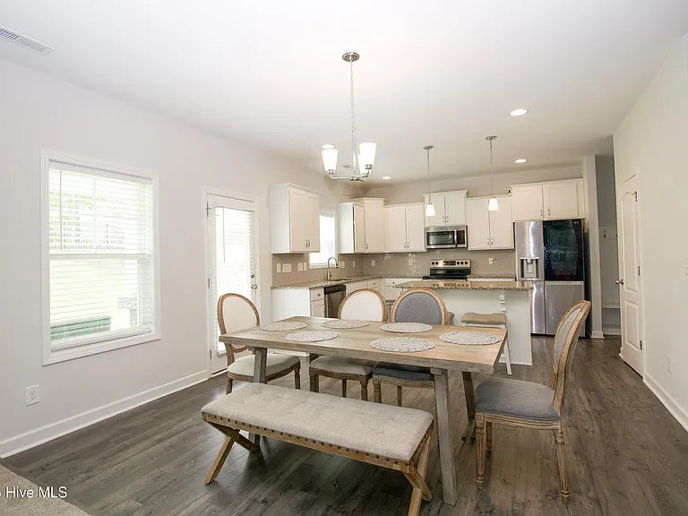 88 Kensington Dr — Photo 19