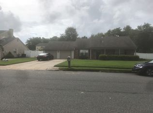 234 Meadow Dr, Mount Laurel, NJ 08054
