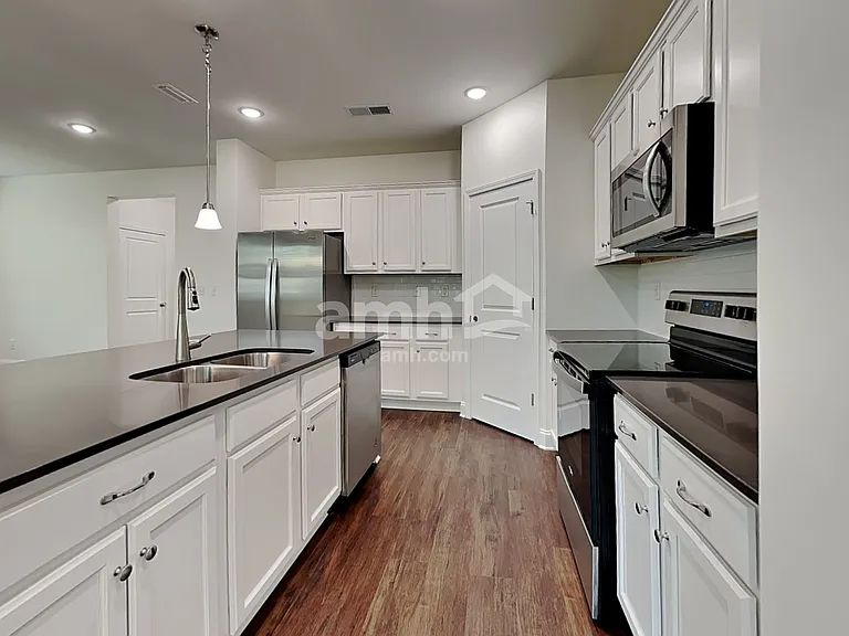 12200 Golden Farm Ln — Photo 4