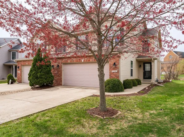 1022 Homestead Dr, Bloomington, IL 61705